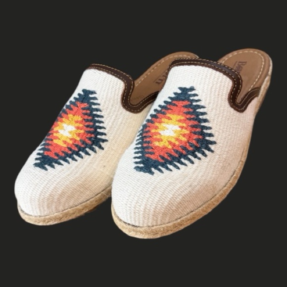 NEW BORN Gretta Winter White‎ Cotton Mules Southwest Aztec 43 US 11